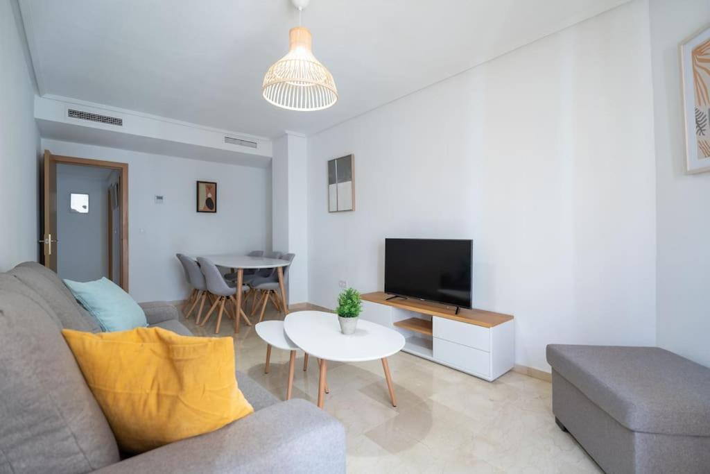 لقنت Amplio Apartamento 2 Dormitorios Cerca De La Playa المظهر الخارجي الصورة