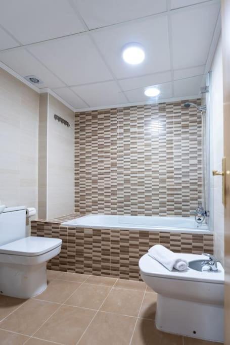 لقنت Amplio Apartamento 2 Dormitorios Cerca De La Playa المظهر الخارجي الصورة