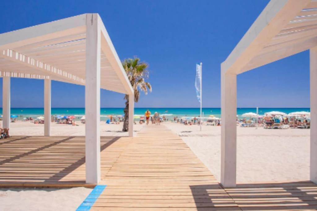 لقنت Amplio Apartamento 2 Dormitorios Cerca De La Playa المظهر الخارجي الصورة