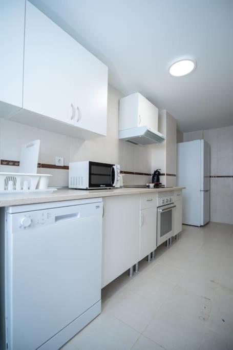 لقنت Amplio Apartamento 2 Dormitorios Cerca De La Playa المظهر الخارجي الصورة